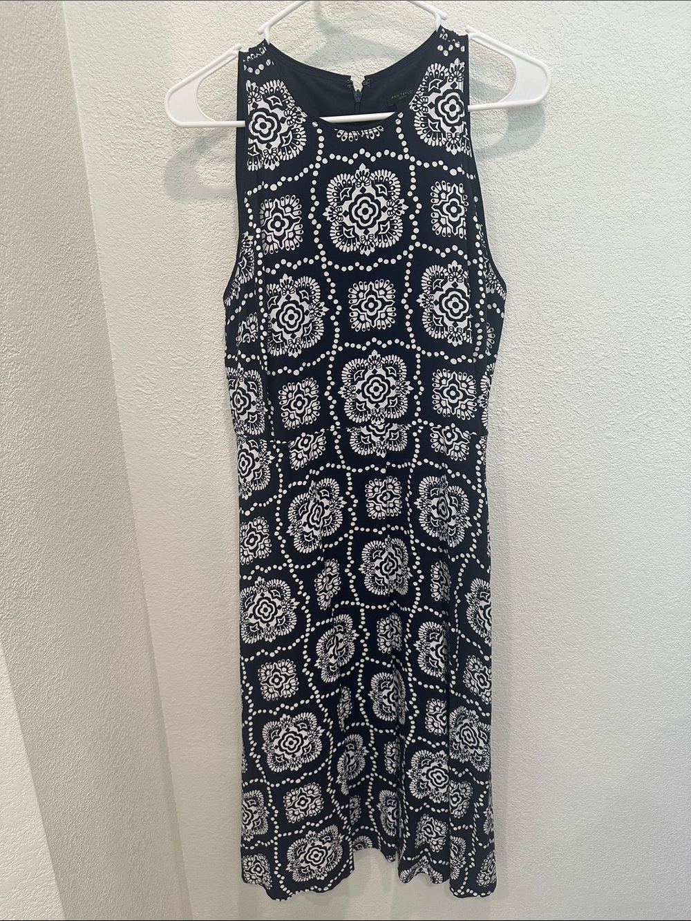 Ann Taylor Navy and White Sleeveless Maxi Dress with Medallion Print